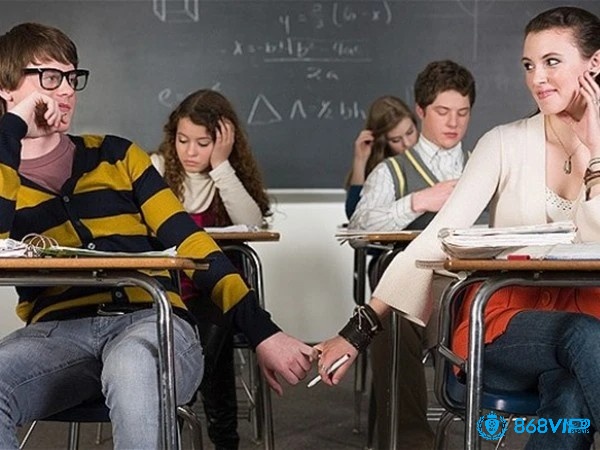 Mơ thấy bạn học cũ giúp phán đoán chuyện tương lai