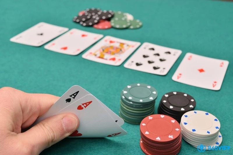 Từ Pre-Flop đến Showdown – Poker Texas là cuộc chơi của chiến thuật và thời điểm