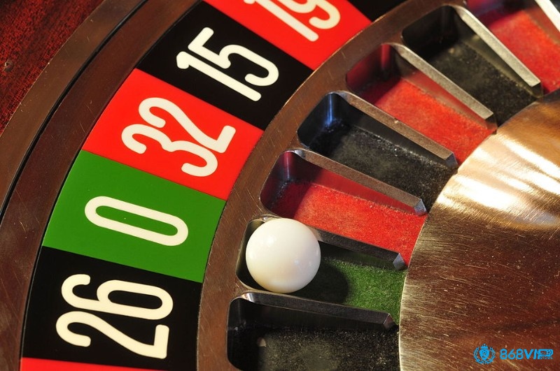 Roulette là biểu tượng kinh điển trong các loại cược phổ biến tại casino với bánh xe quay đặc trưng và những cơ hội thắng đa dạng