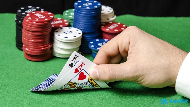 Sử dụng linh hoạt Call, Raise và All-in sẽ giúp bạn kiểm soát nhịp độ cược Texas Holdem hiệu quả hơn.