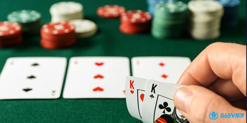 Cách phân tích phong cách chơi, tính xác suất và quản lý chip giúp tăng tỉ lệ thắng trong Xì Tố ZingPlay android.